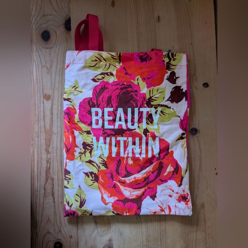 Margot Elena Beauty Within Tote Bag NWT 11" X 14"